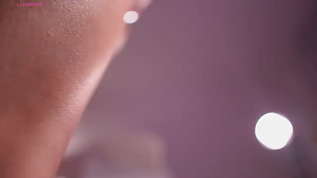 Živá chatovací místnost GigiLee_