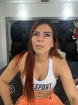 Arianna_Jones1 Adlı Modelin Canlı Sohbet Odası