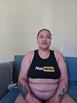honeeyyy_pot's Live Chat Room