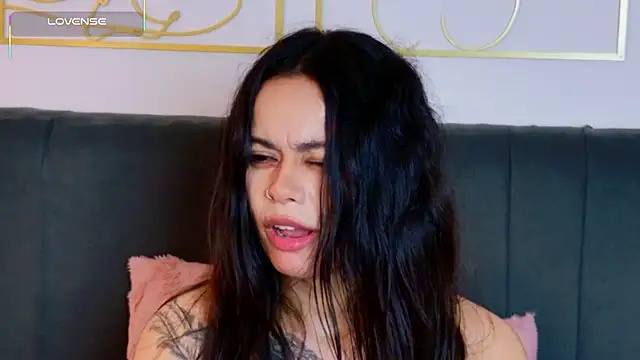 Lyra_Valtierra লাইভ চ্যাট রুম