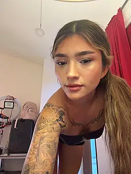 Arianavillada Adlı Modelin Canlı Sohbet Odası