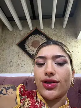 Arianavillada's Live Chat Room