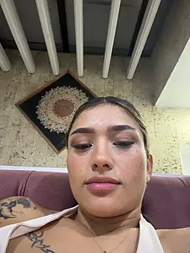 Arianavillada Adlı Modelin Canlı Sohbet Odası