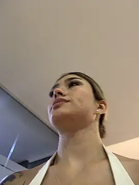 חדר צ'אט בשידור חי של Arianavillada