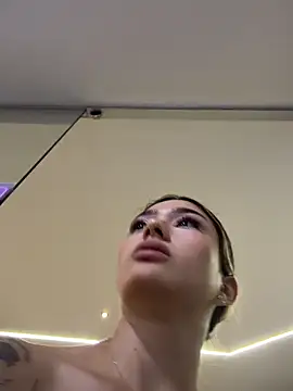 Arianavillada Adlı Modelin Canlı Sohbet Odası