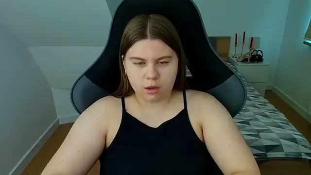AbbyLuxee লাইভ চ্যাট রুম