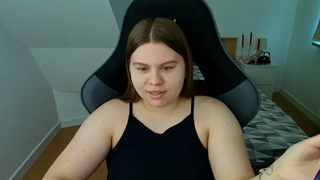 AbbyLuxee – live chatrum