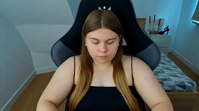 AbbyLuxee Live Chatraum
