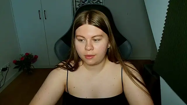 AbbyLuxee live-chat rom