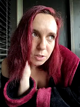 Bella_Chloe_Rose Live chatroom