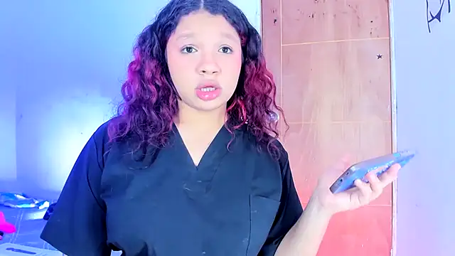 Emily_Coper18: δωμάτιο απευθείας συνομιλίας