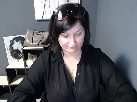 Chatroom en direct de Milfa_meddison