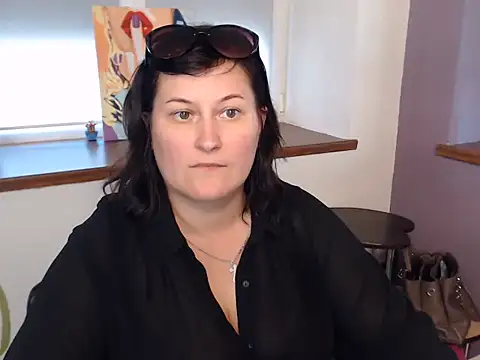 Milfa_meddison Live chatroom
