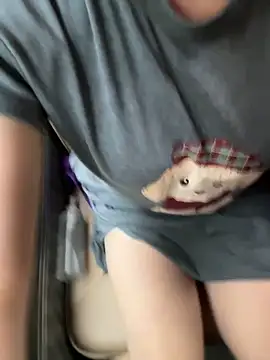 May-Squirt Adlı Modelin Canlı Sohbet Odası