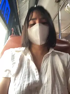 May-Squirt Live Chatraum