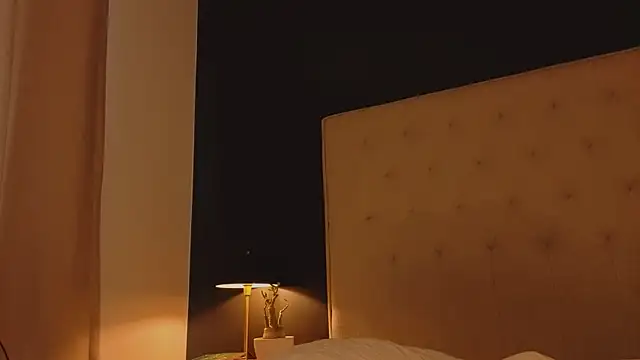 sun_place Adlı Modelin Canlı Sohbet Odası