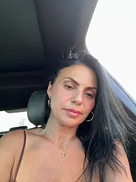 غرفة دردشة KimKelly13 المباشرة