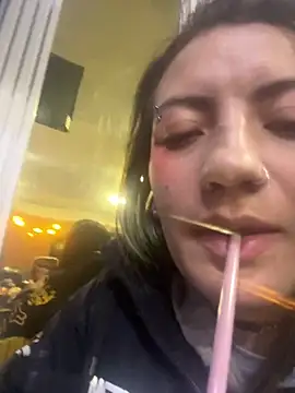 Broklinwhite_ Cameră chat live
