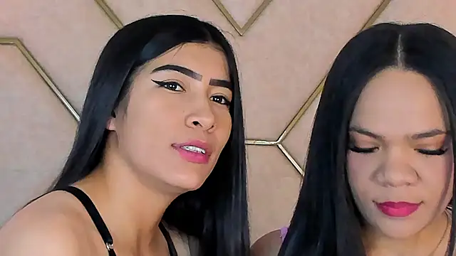 חדר צ'אט בשידור חי של siara_and_zoe