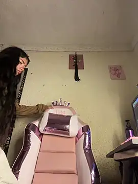 _Dulcinea777's Live Chat Room