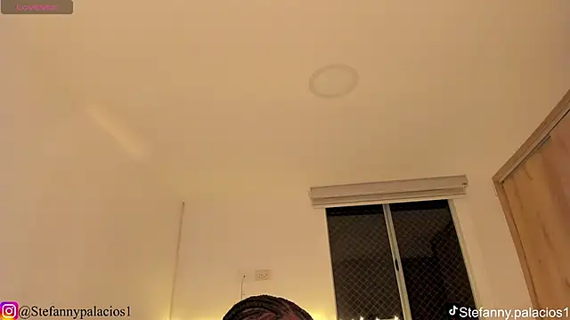 Chat soba uživo modela Kimberlylenox_