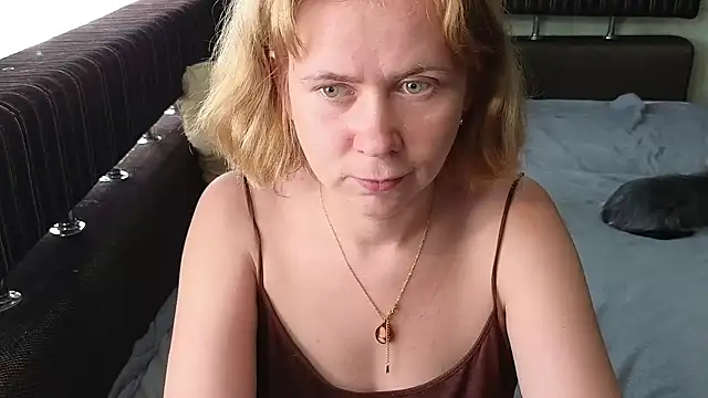 חדר צ'אט בשידור חי של Riley_Roo