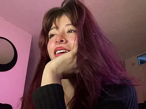SuzzyyM Live Chatrum