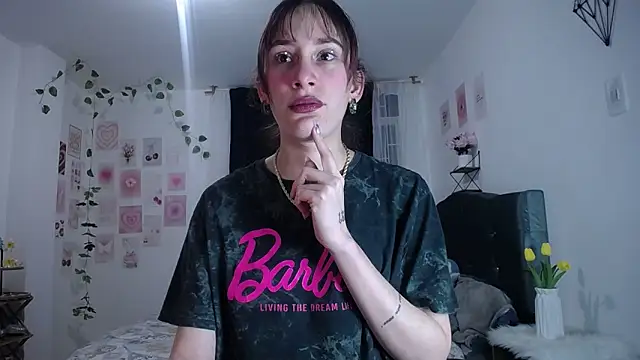 IsaBaileys_ Live Chatraum