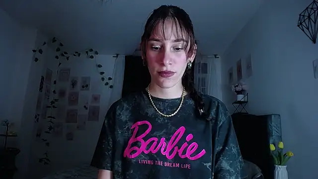 IsaBaileys_ Adlı Modelin Canlı Sohbet Odası