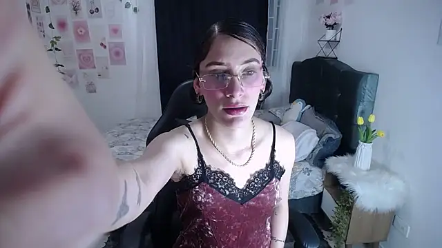 IsaBaileys_ Adlı Modelin Canlı Sohbet Odası