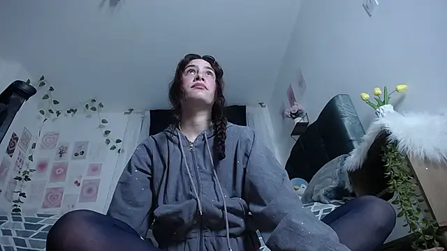 IsaBaileys_ Live Chatraum
