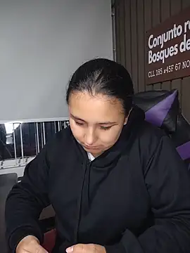 Cute_Penelope's Live Chat Room