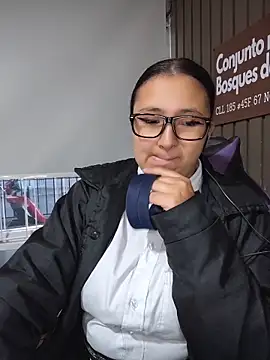 Cute_Penelope's Live Chat Room