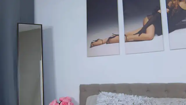 Živá chatovací místnost VioletiSwone
