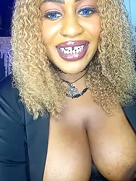 Pokój czatu na żywo – AmazonianMistress