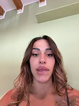 -Alisa Live Chatraum