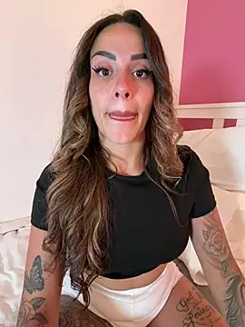 -Alisa's Live Chat Room