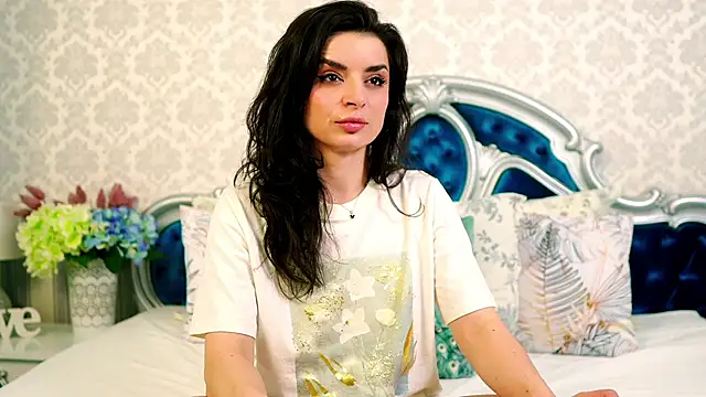 غرفة دردشة LilithDaughter المباشرة