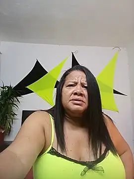 חדר צ'אט בשידור חי של Shanttal0272