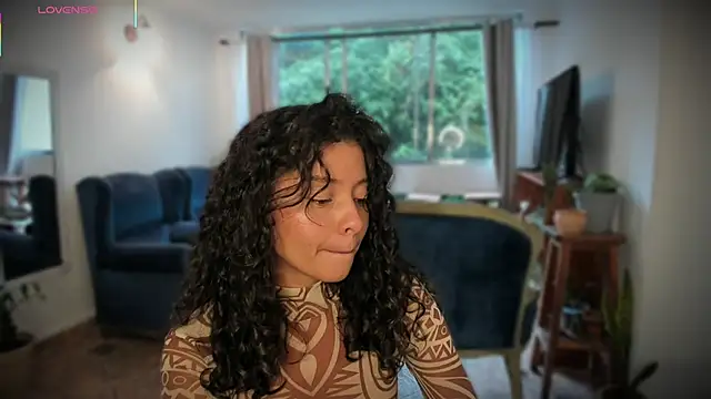 Chat soba uživo modela Norma-Jeaane