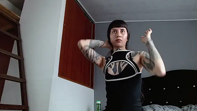 Emilia_1995 现场聊天室