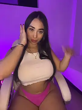 nyna_1's Live Chat Room