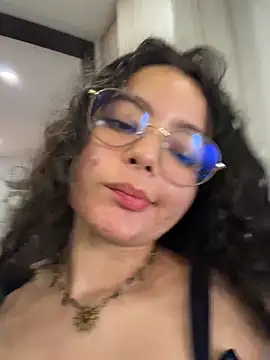 Antoniart_n Live chat-huone