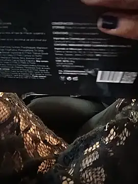 AmberGreyy_'s Live Chat Room