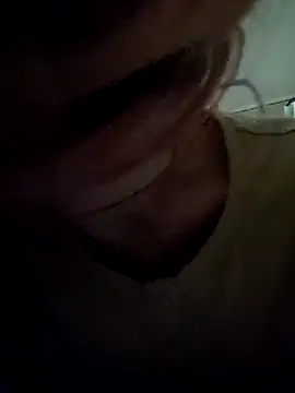 Evadesirex46 即時聊天室