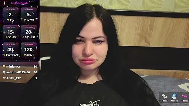 German_Eva Adlı Modelin Canlı Sohbet Odası