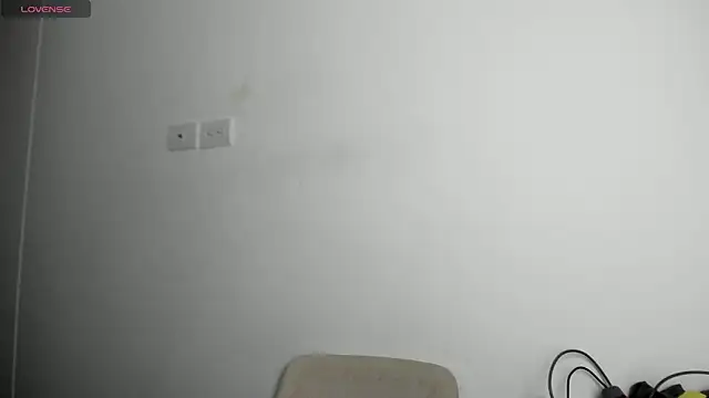 sweet-danielle Adlı Modelin Canlı Sohbet Odası