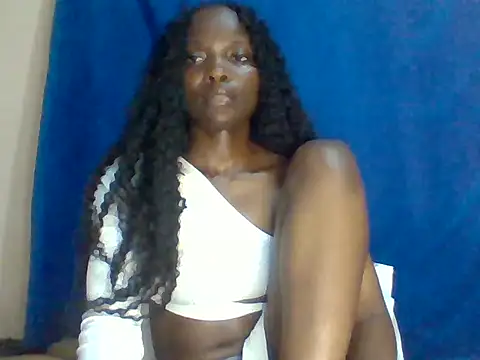 sweet_love00 Adlı Modelin Canlı Sohbet Odası