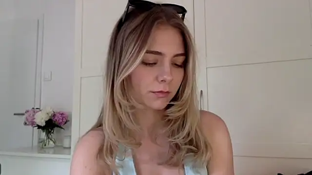 AmyDelight Adlı Modelin Canlı Sohbet Odası