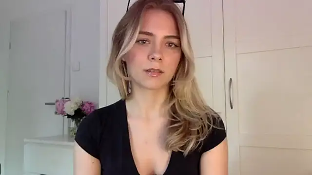 AmyDelight live-chat rom